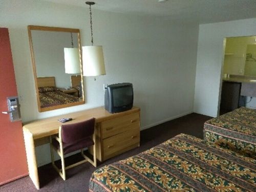 Ez 8 Motel Newark Eksteriør bilde